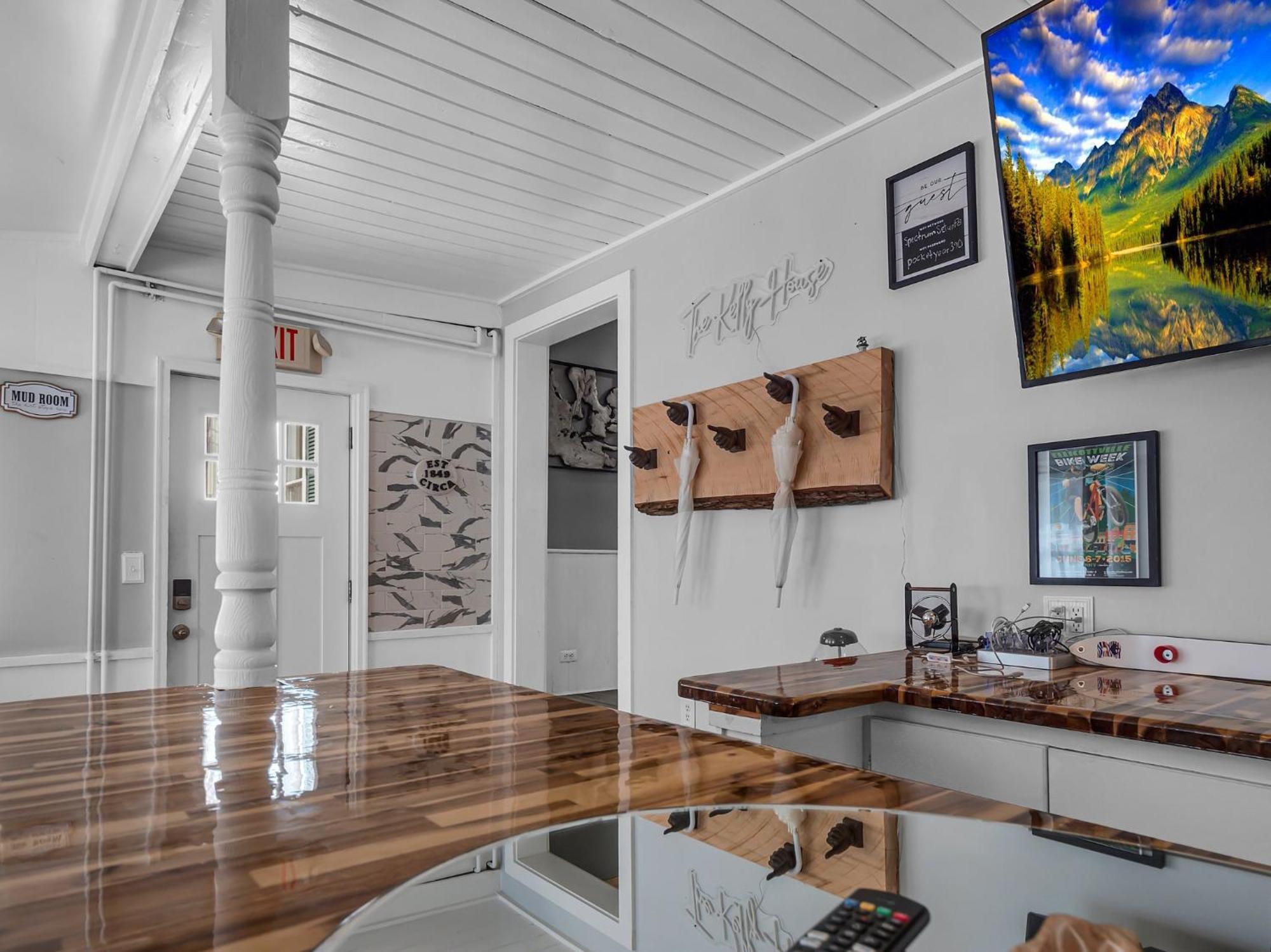 The Kelly House - 4 Bedroom Historic Lodge - Downtown Ellicottville Esterno foto